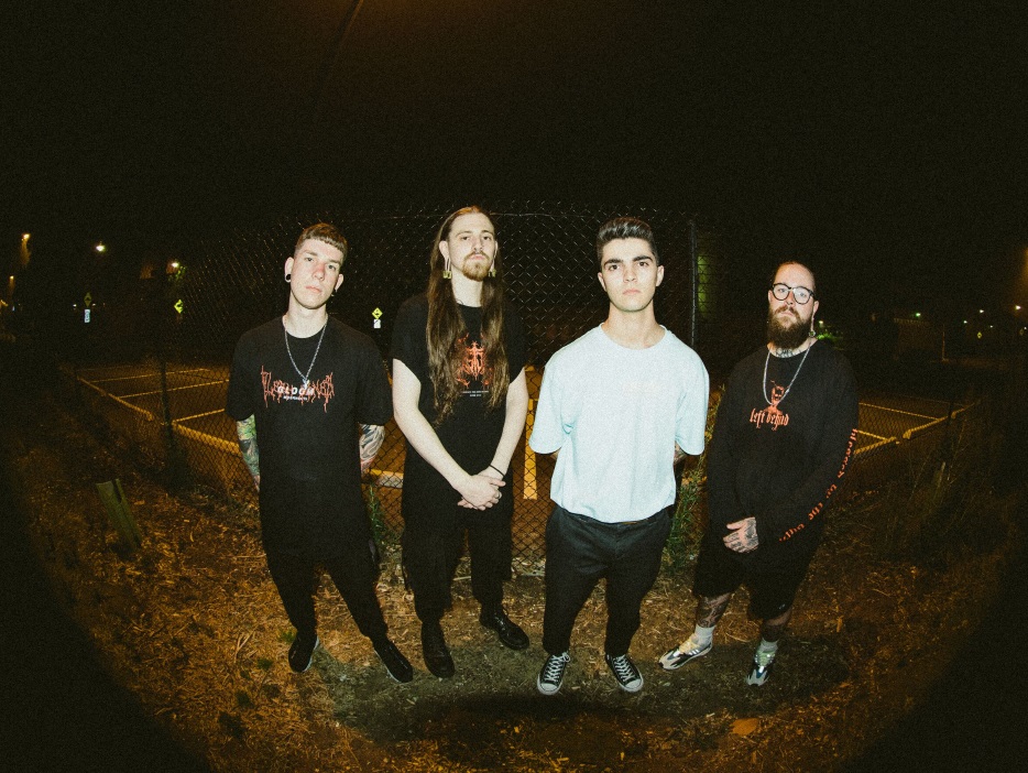 PREMIERE: Starve - 'Shiver' PREMIERE: Starve - 'Shiver'