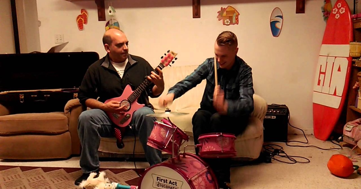 Slayer Played on Kids Instruments Still Sounds Kinda Heavy Slayer Played on Kids Instruments Still Sounds Kinda Heavy