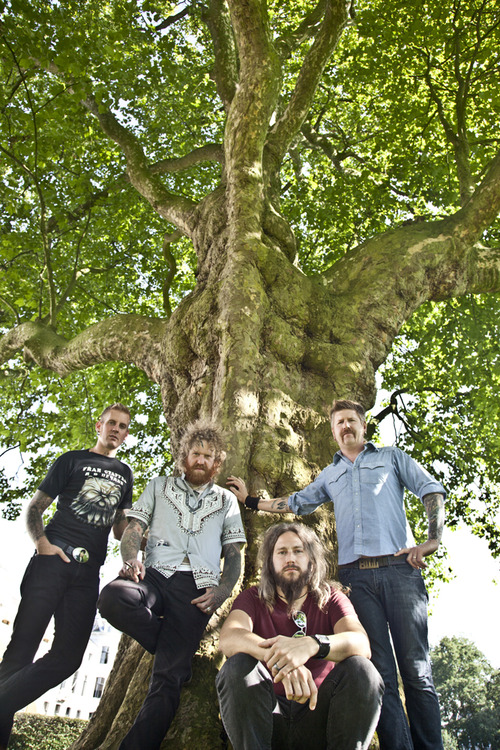 Mastodon In Drag