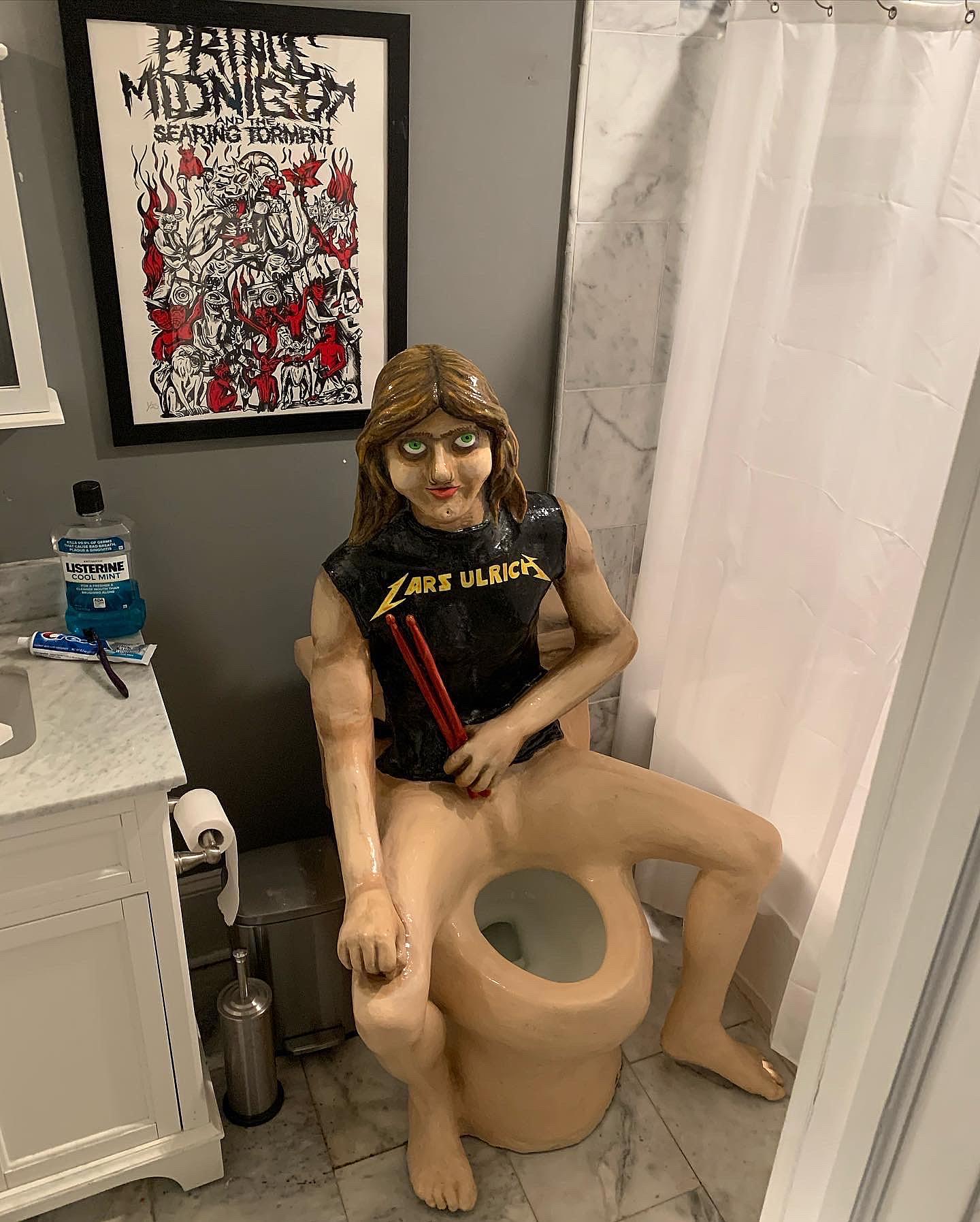 prince midnight toilet