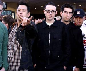 A photo of Linkin Park at an event in 2003