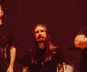 Many Eyes - Photo Credit - Jena Yannone