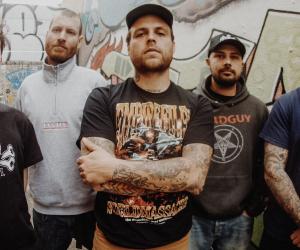 Stick To Your Guns - Diamond - Tour Photo 