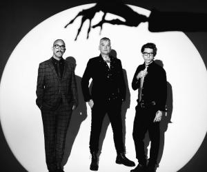 ALKALINE TRIO 