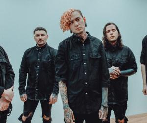 Lorna Shore photo taken by Mike Elliott