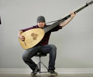 Ladies and Djentlemen: Metal Played on a Theorbo