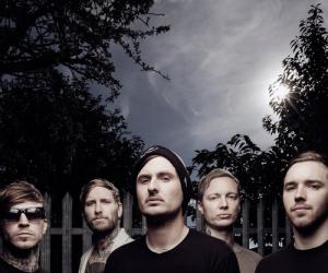 IKTPQ's Jona Weinhofen Has His Say On Bullying!