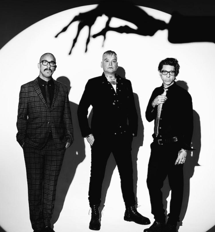 ALKALINE TRIO 