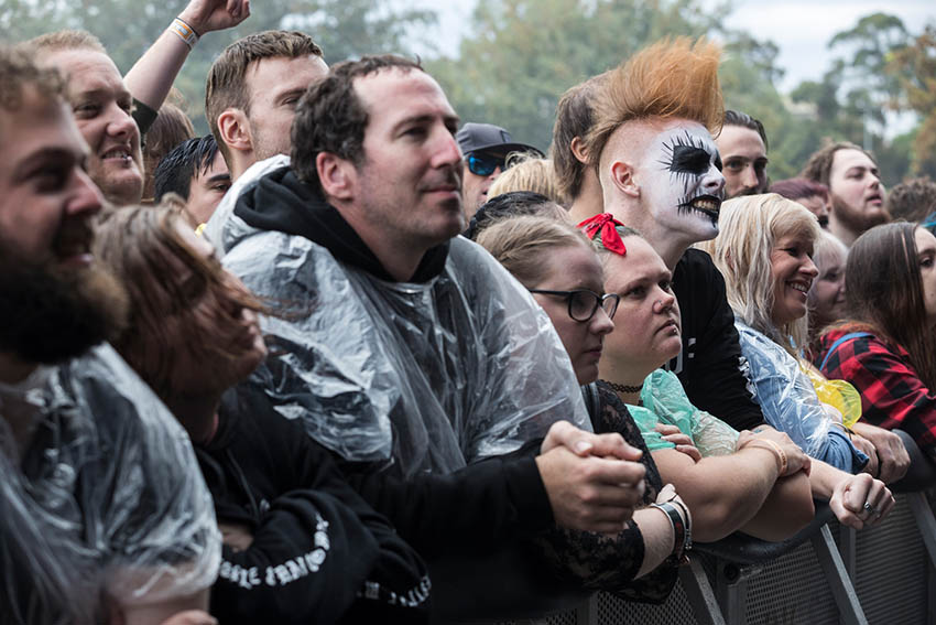 Download Crowd 1
